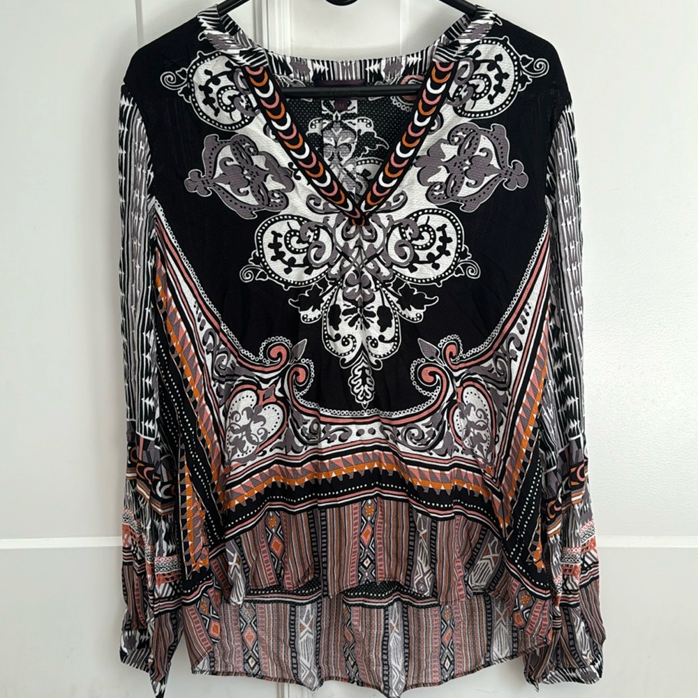 Designer Halebob Long sleeve w button.